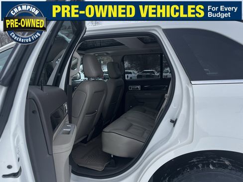 Used 2009 Lincoln MKX AWD image 29