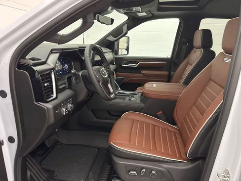 New 2026 GMC Sierra 2500 Denali Ultimate AWD/4WD image 19