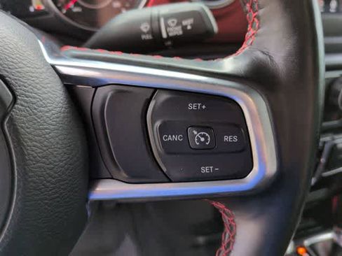 Used 2021 Jeep Gladiator Rubicon w/ Cold Weather Group AWD/4WD image 24