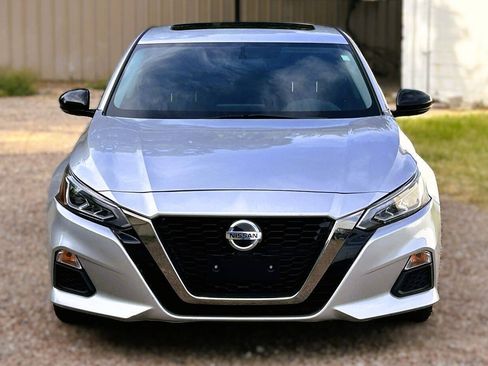 Used 2019 Nissan Altima 2.5 SR w/ SR Premium Package FWD image 31