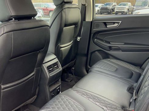 Used 2024 Ford Edge Titanium image 31