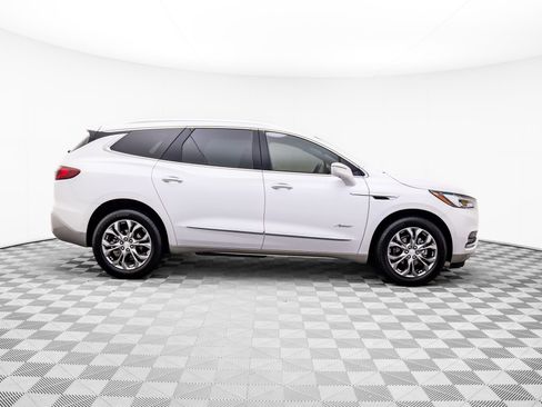Used 2019 Buick Enclave Avenir w/ Avenir Technology Package image 9
