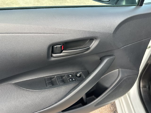 Used 2026 Toyota Corolla LE FWD image 15