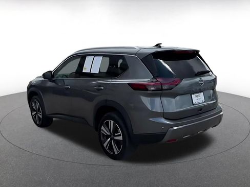 Used 2026 Nissan Rogue SL FWD image 10