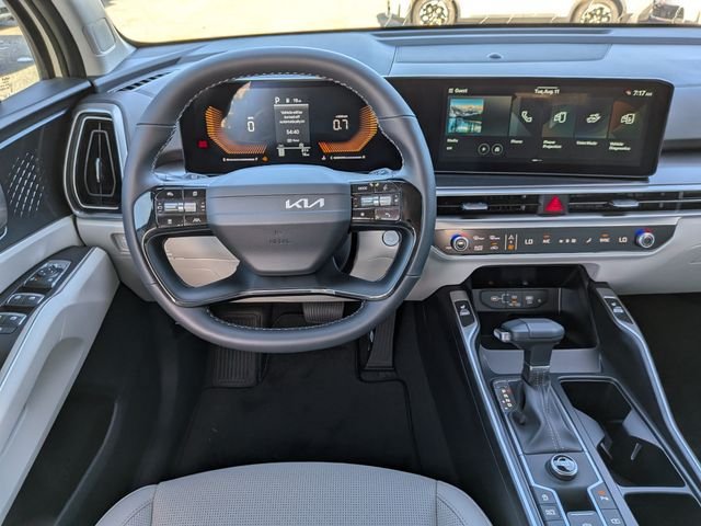 New 2026 Kia Sorento S w/ S Panoramic Sunroof Package FWD image 18