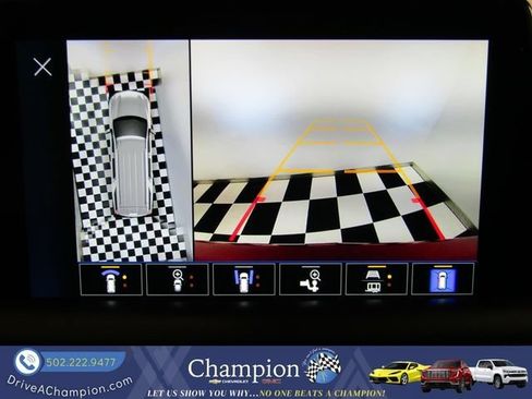 Used 2022 Chevrolet Suburban RST w/ Luxury Package RWD image 7