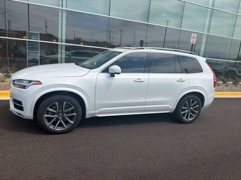 Used 2018 Volvo XC90 T5 Momentum w/ Convenience Package AWD/4WD image 23