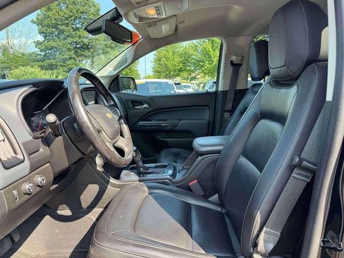 Used 2019 Chevrolet Colorado Z71 w/ Z71 Midnight Edition AWD/4WD image 16
