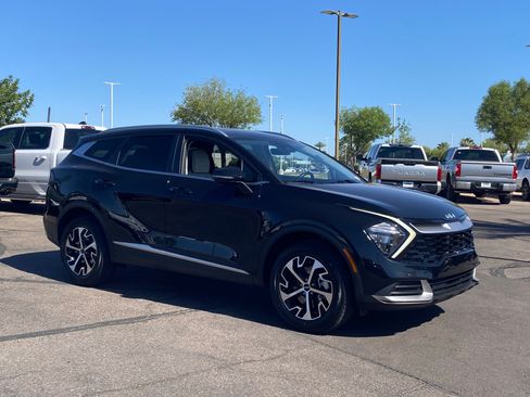 Certified 2023 Kia Sportage EX AWD/4WD image 7