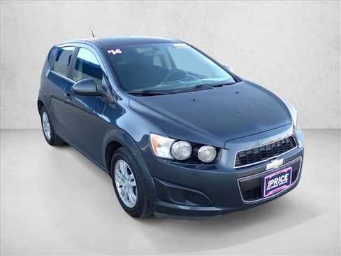 Used 2014 Chevrolet Sonic LT image 6