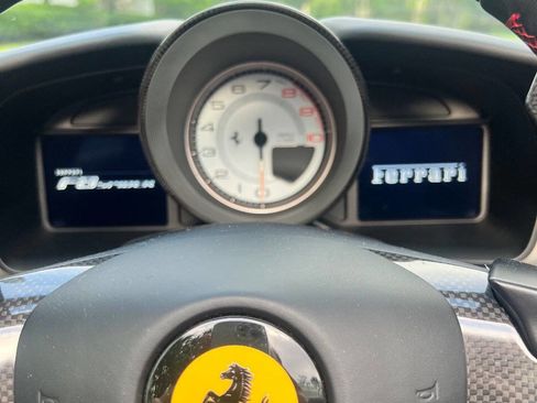 Used 2022 Ferrari F8 Tributo RWD image 36