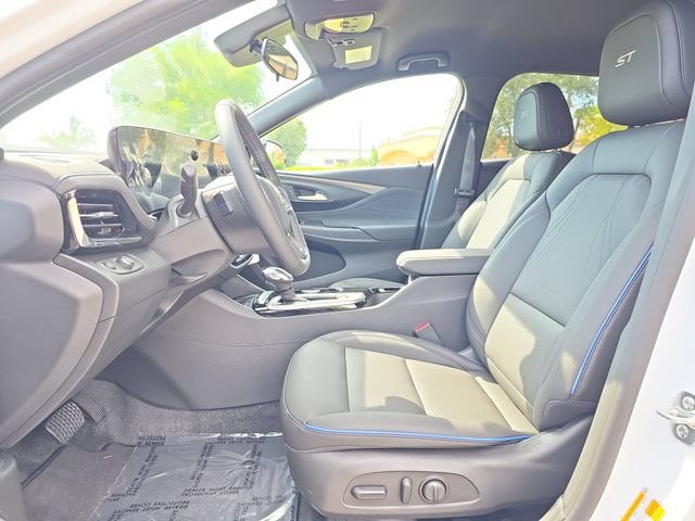 New 2026 Buick Envista Sport Touring w/ Convenience I Package FWD image 17