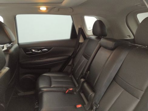 Used 2018 Nissan Rogue SL w/ Premium Package image 18