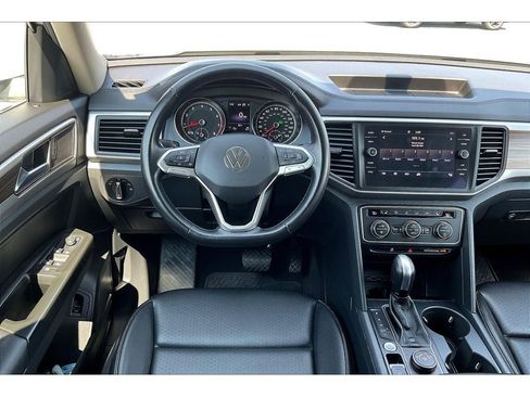 Used 2021 Volkswagen Atlas SE image 5