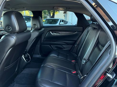 Used 2018 Cadillac XTS Luxury image 20