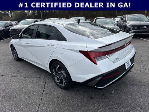 Certified 2025 Hyundai Elantra SEL image 5