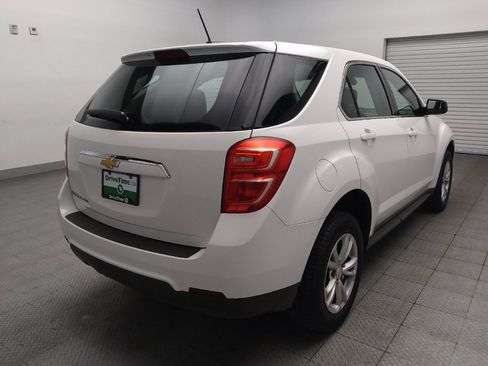 Used 2017 Chevrolet Equinox LS AWD/4WD image 9