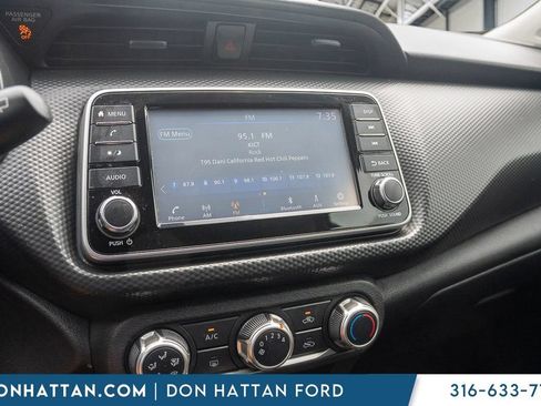 Used 2021 Nissan Kicks S FWD image 7