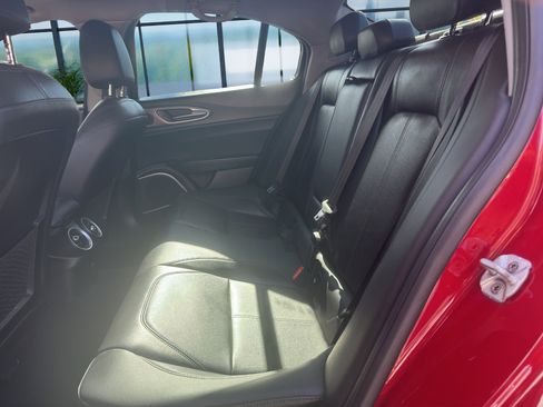 Used 2018 Alfa Romeo Giulia Ti w/ TI Leather Package image 13