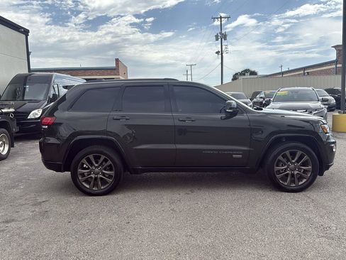 Used 2017 Jeep Grand Cherokee Limited 75th Anniversary AWD/4WD image 5