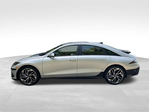 Used 2024 Hyundai Ioniq 6 SEL AWD/4WD image 2