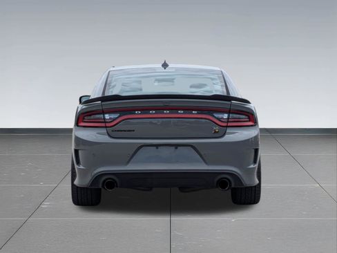 Used 2019 Dodge Charger Scat Pack w/ Dynamics Package RWD image 4