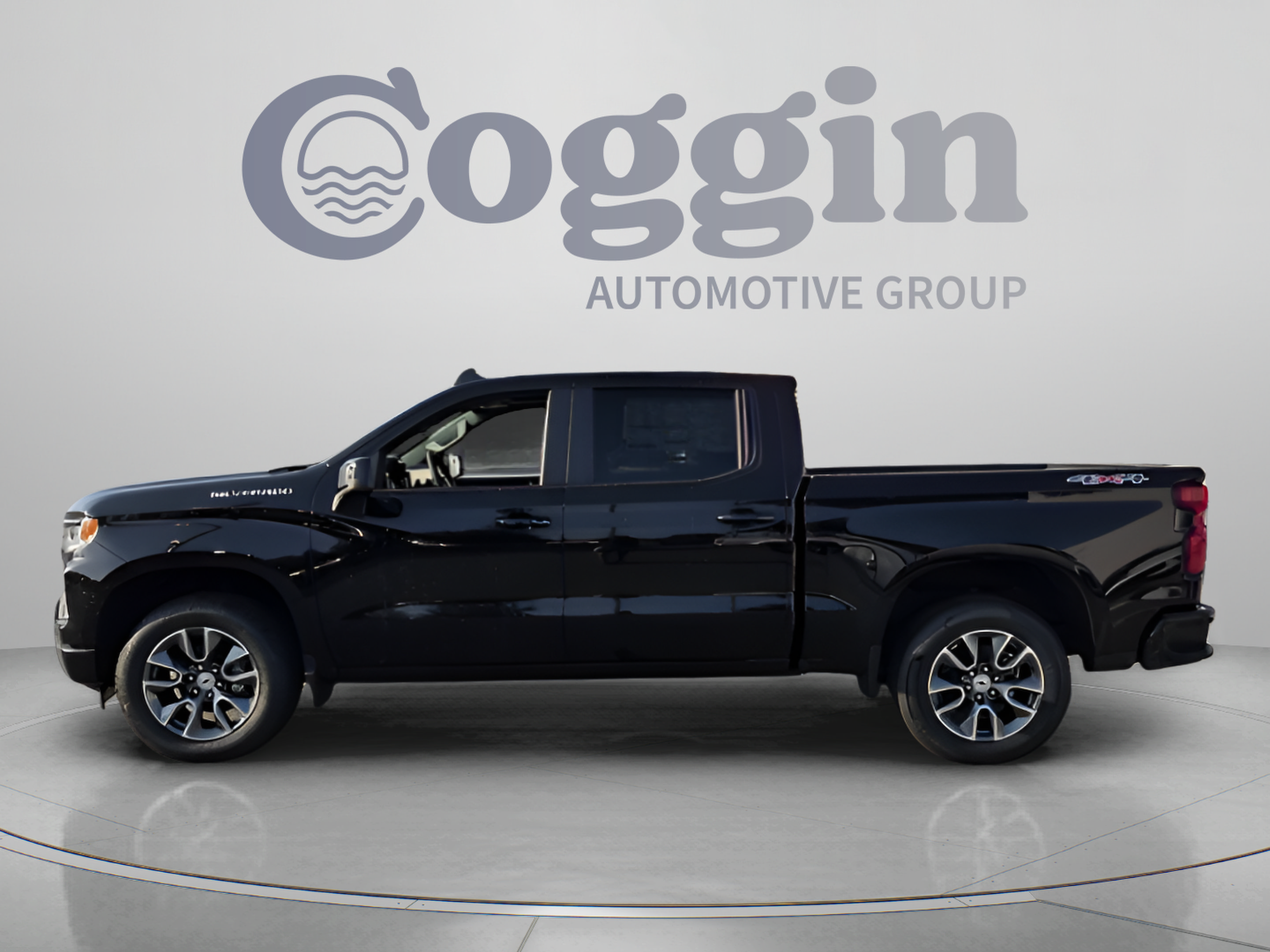 New 2026 Chevrolet Silverado 1500 RST w/ Convenience Package II AWD/4WD image 2
