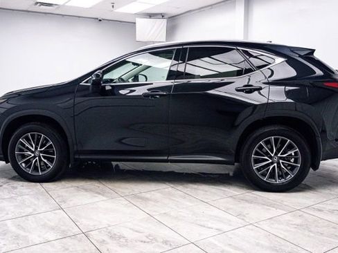 Used 2025 Lexus NX 350 AWD w/ Accessory Package (2T) image 3