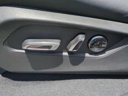 Certified 2026 Acura MDX FWD w/ Technology Package image 18