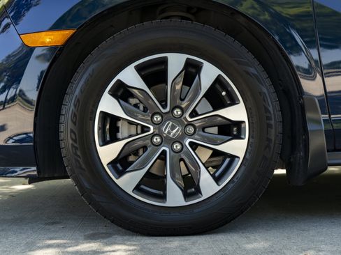 Used 2024 Honda Odyssey EX-L image 14
