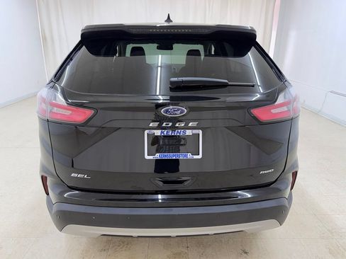 Used 2024 Ford Edge SEL w/ Convenience Package AWD/4WD image 4