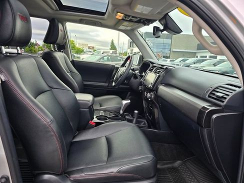 Used 2021 Toyota 4Runner TRD Off-Road Premium w/ Moonroof Package AWD/4WD image 14