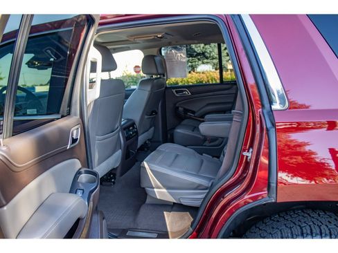 Used 2020 GMC Yukon Denali w/ Open Road Package AWD/4WD image 18