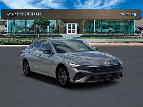 New 2026 Hyundai Elantra SEL Sport image 11