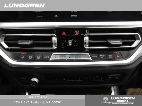 Used 2022 BMW 330i xDrive 330i xDrive w/ Premium Package image 20