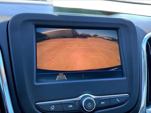 Used 2021 Chevrolet Equinox LT AWD/4WD image 22
