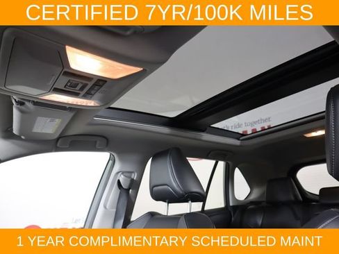 Used 2021 Toyota RAV4 Limited AWD/4WD image 29