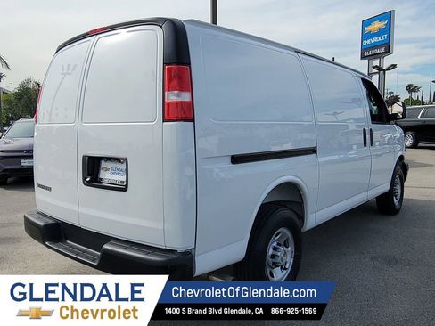 New 2026 Chevrolet Express 2500 w/ Driver Convenience Package RWD image 12