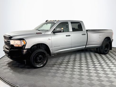 Used 2022 RAM 3500 Tradesman AWD/4WD image 4
