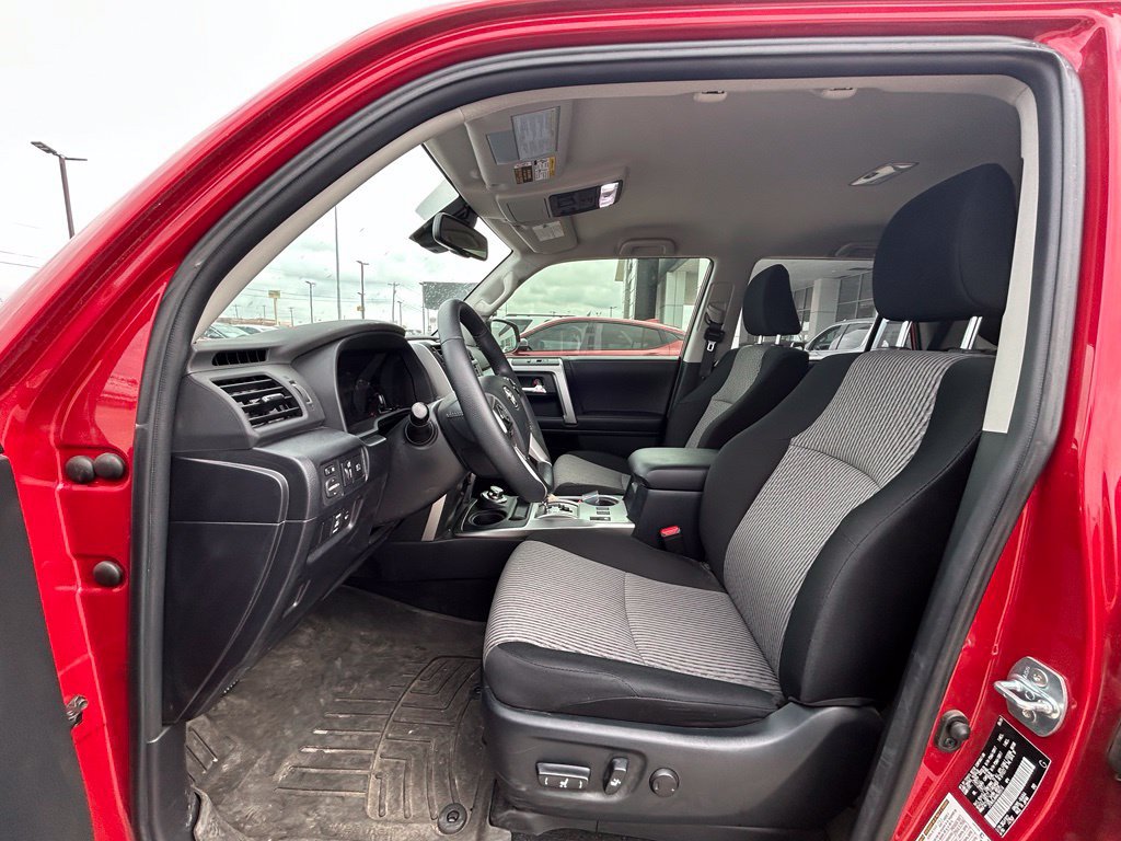 Used 2024 Toyota 4Runner SR5 AWD/4WD image 7
