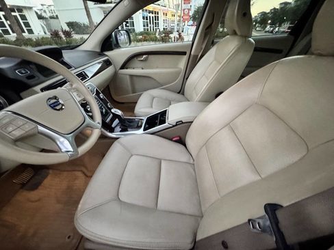 Used 2013 Volvo XC70 3.2 image 23