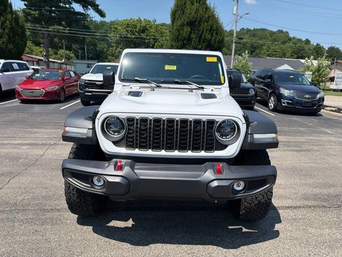 Used 2026 Jeep Wrangler Unlimited Rubicon AWD/4WD image 8