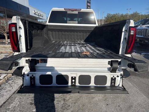 Used 2024 GMC Sierra 2500 Denali w/ Denali Reserve Package image 34