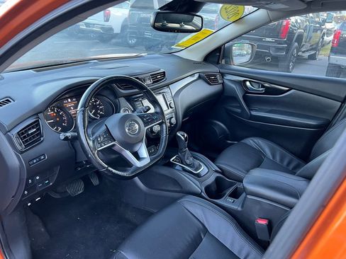 Used 2022 Nissan Rogue Sport SL w/ Premium Package image 15