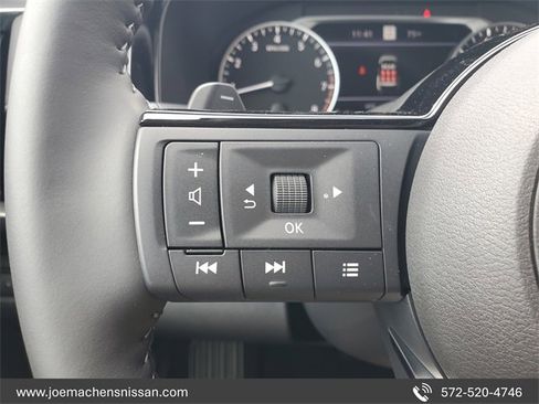 New 2025 Nissan Pathfinder SL image 26