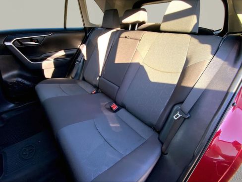 Used 2024 Toyota RAV4 XLE FWD image 19