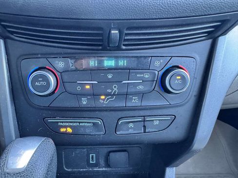 Used 2017 Ford Escape SE FWD image 53