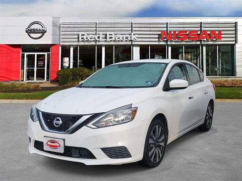 Used 2019 Nissan Sentra SV w/ Special Edition Package image 5
