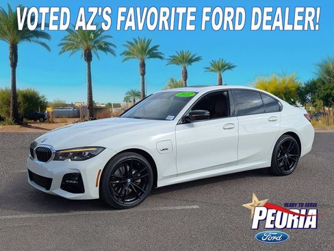 Used 2022 BMW 330e w/ M Sport Package image 1