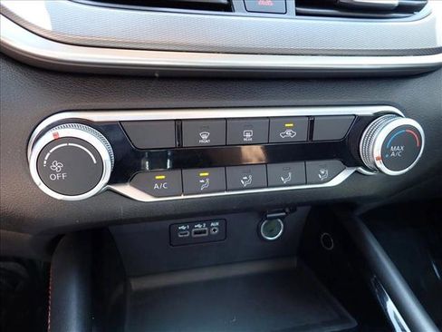 Used 2023 Nissan Altima 2.5 SR FWD image 19